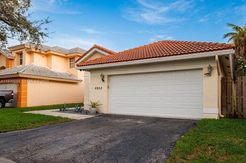 6952 NW 27th Ct Margate, FL 33063