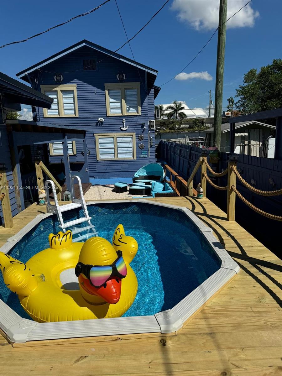 1535 SW 2nd St Miami, FL 33135