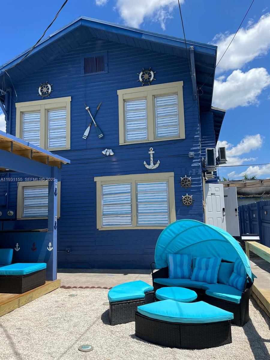 1535 SW 2nd St Miami, FL 33135