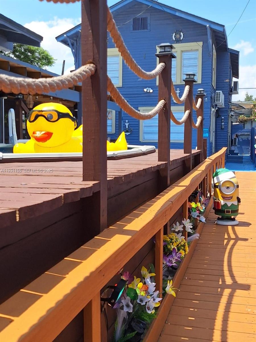 1535 SW 2nd St Miami, FL 33135