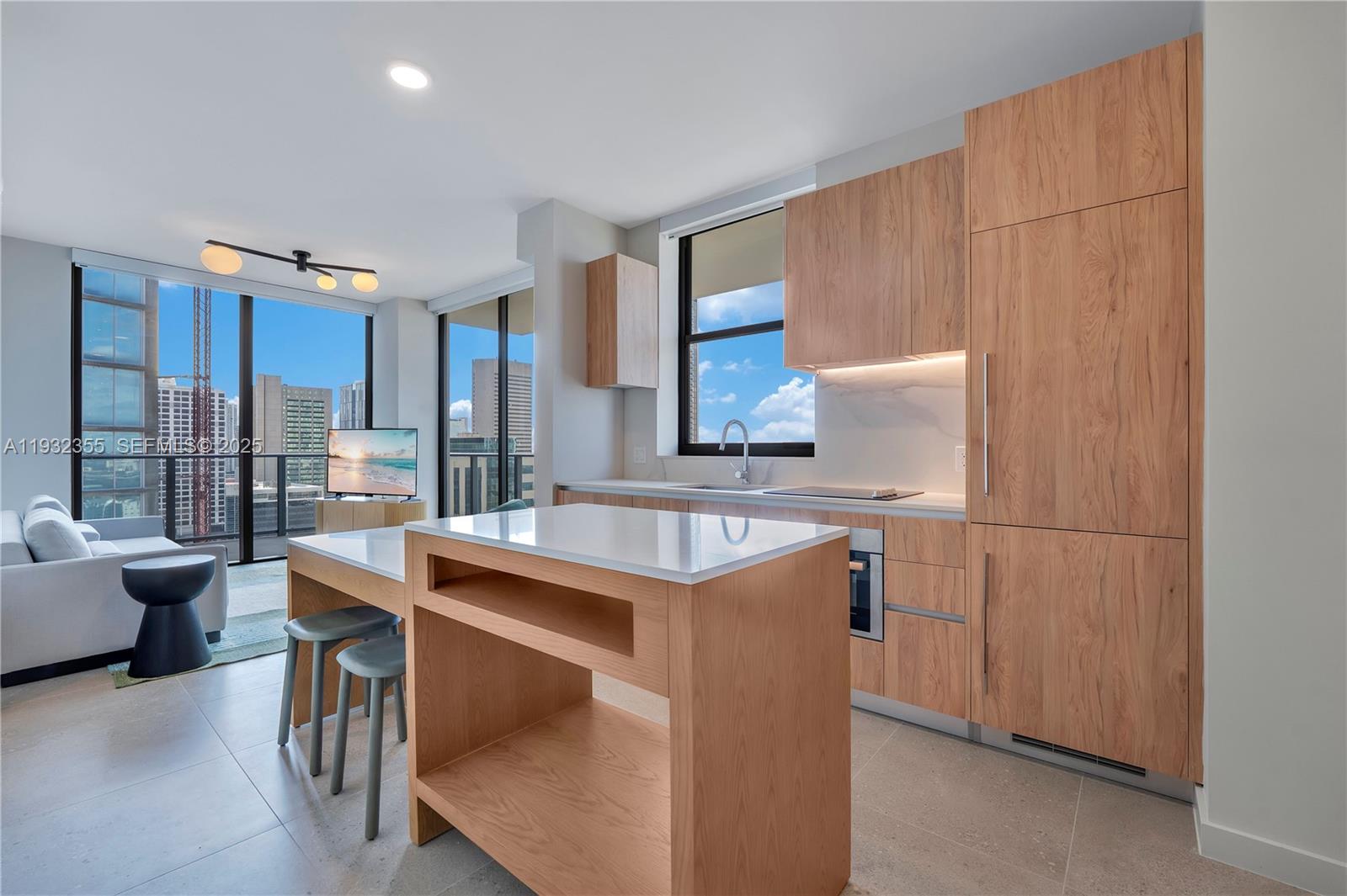 image The Crosby Miami Worldcenter25