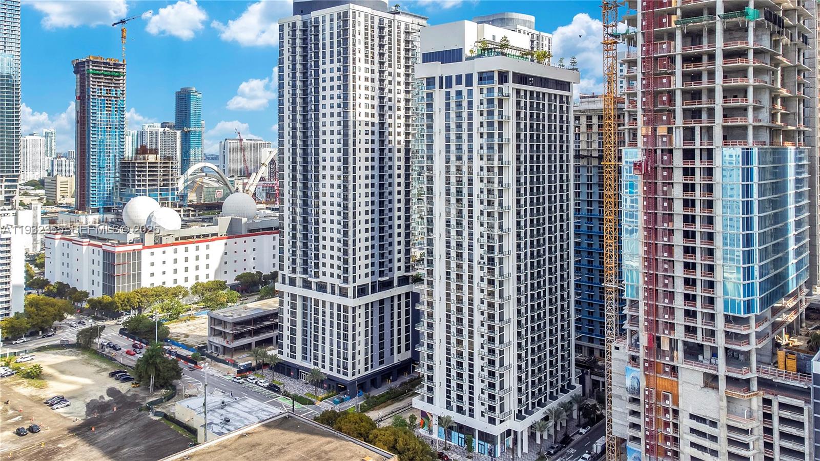 image The Crosby Miami Worldcenter2