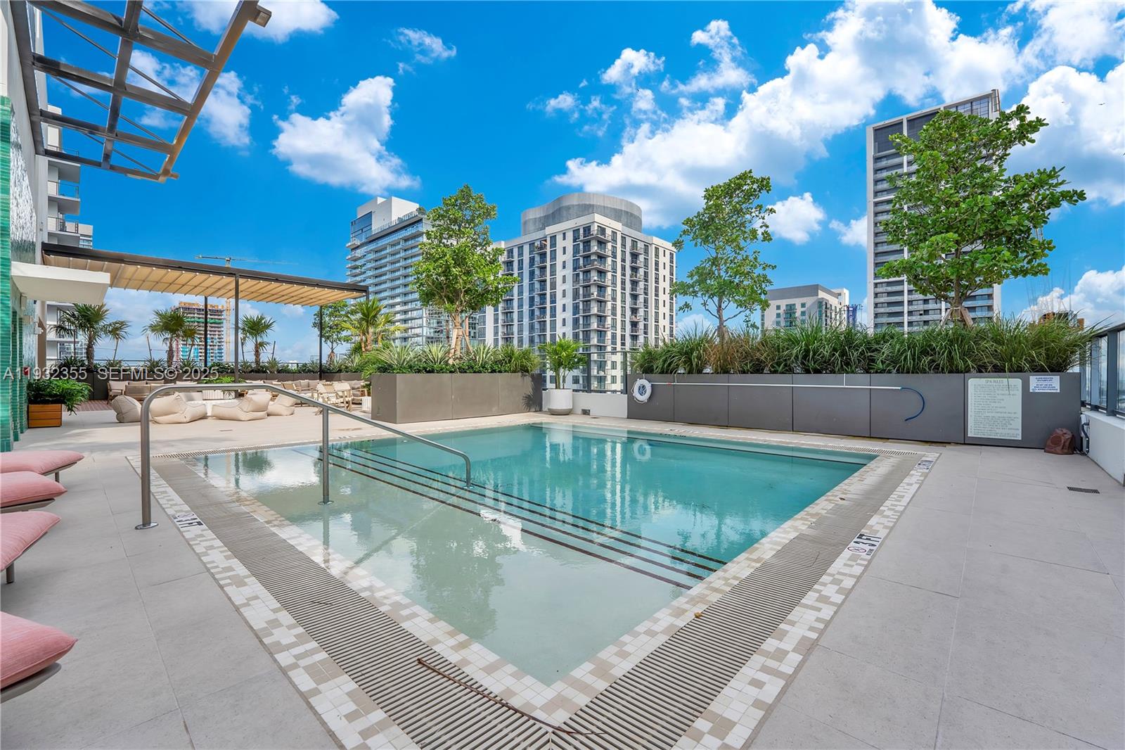 image The Crosby Miami Worldcenter38