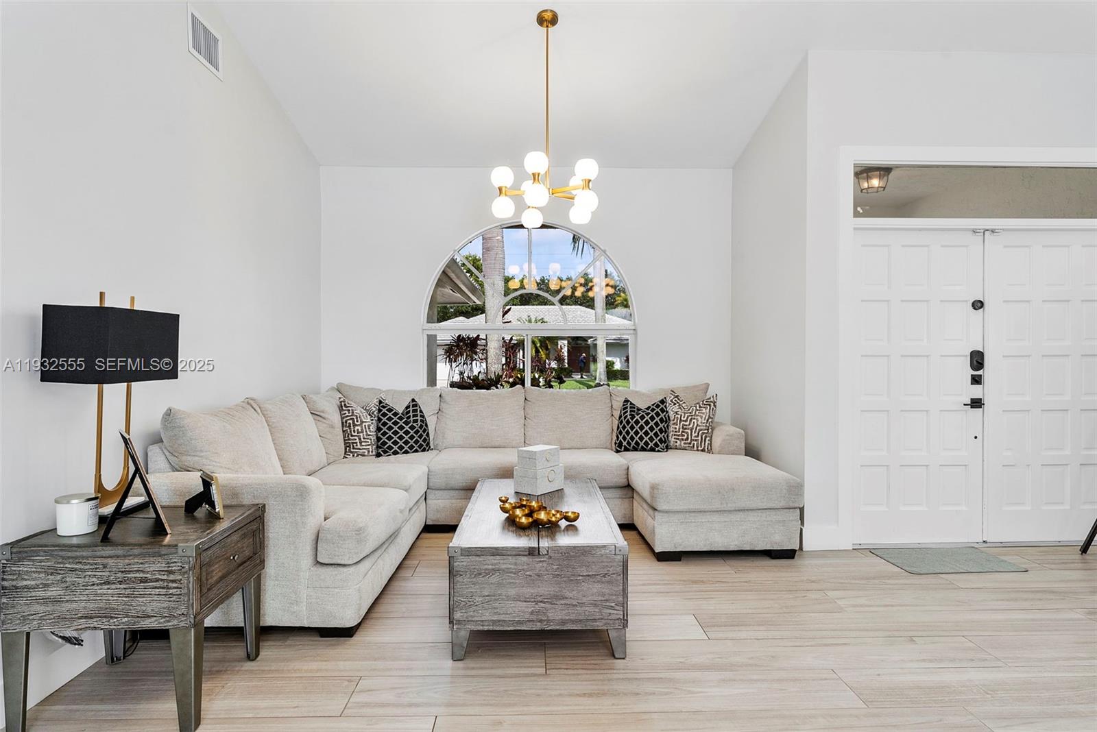 550 NW 110th Ave Plantation, FL 33324