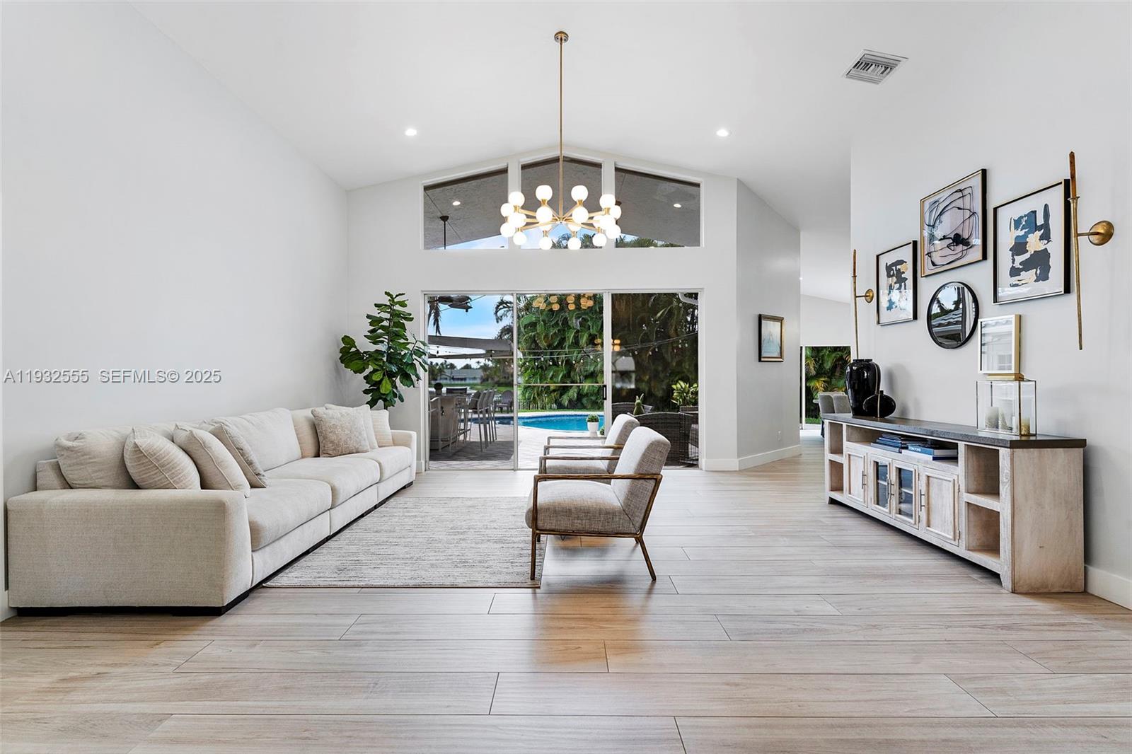 550 NW 110th Ave Plantation, FL 33324