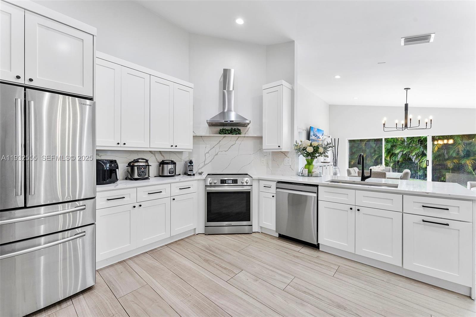 550 NW 110th Ave Plantation, FL 33324