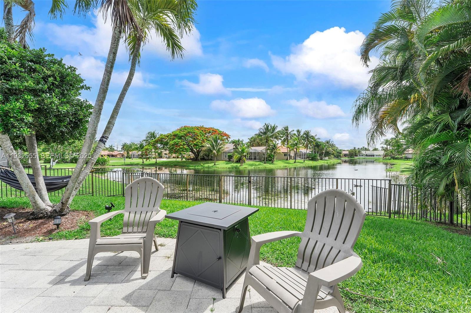 550 NW 110th Ave Plantation, FL 33324