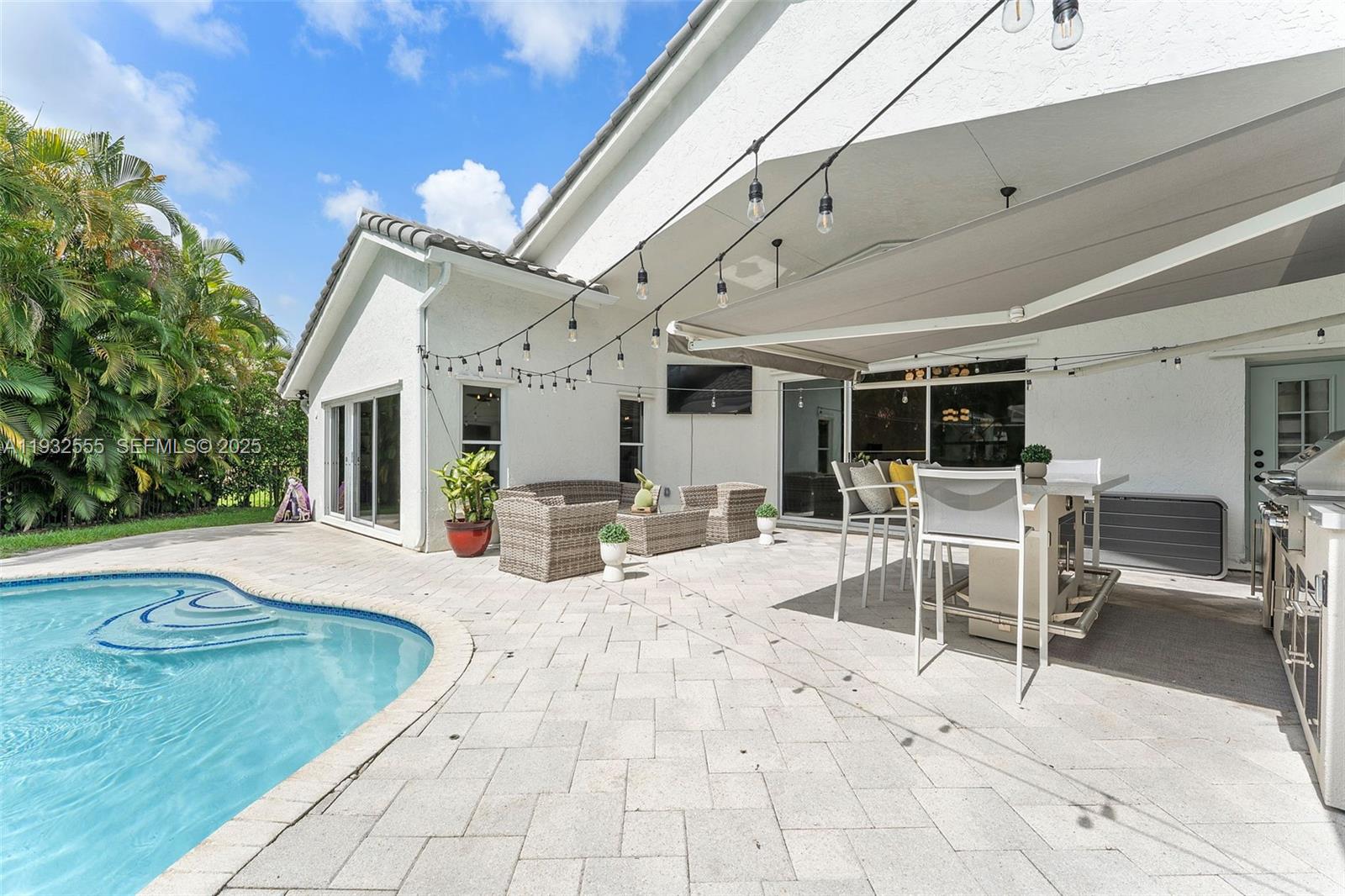 550 NW 110th Ave Plantation, FL 33324