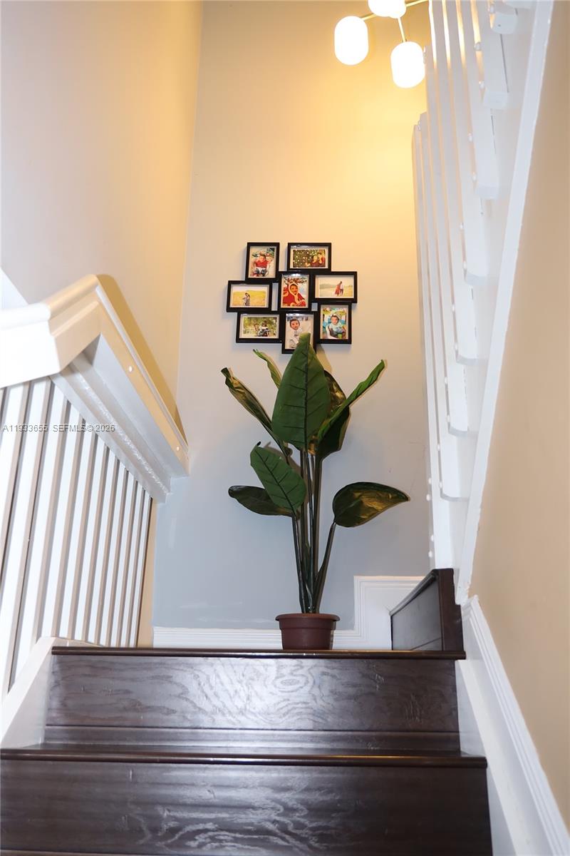 20816 NW 2nd St Pembroke Pines, FL 33029