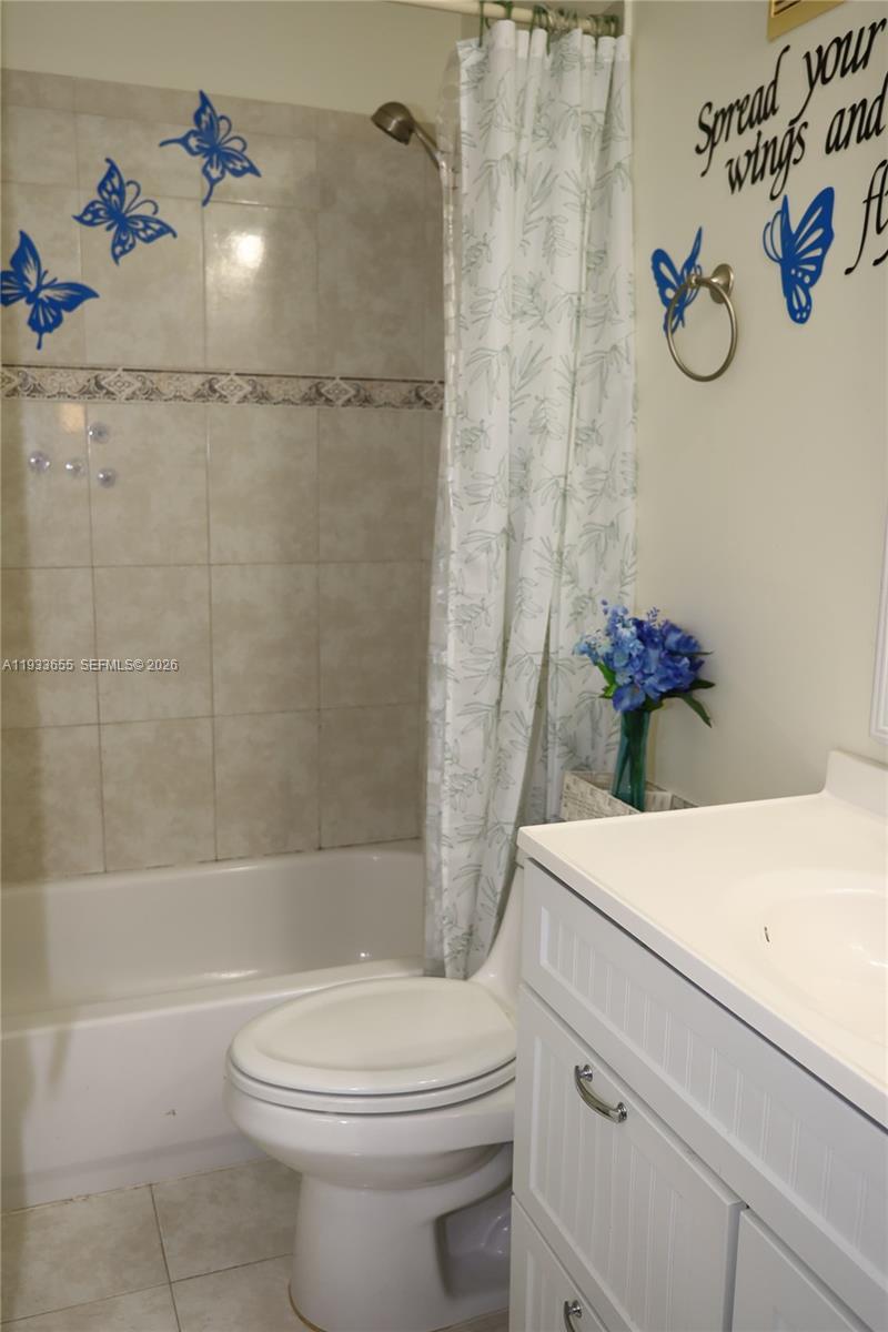 20816 NW 2nd St Pembroke Pines, FL 33029