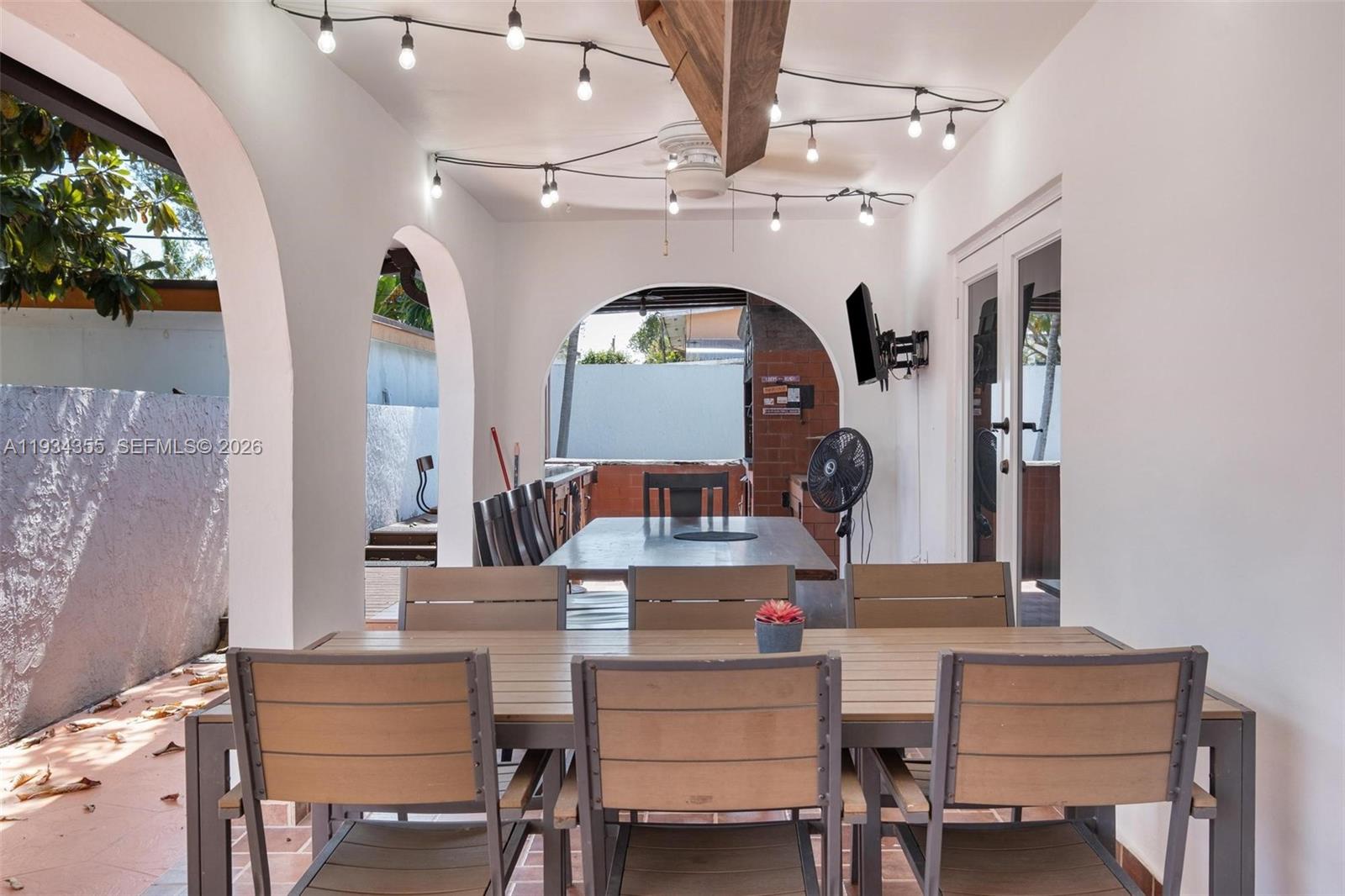 2430 SW 22nd Ter Miami, FL 33145