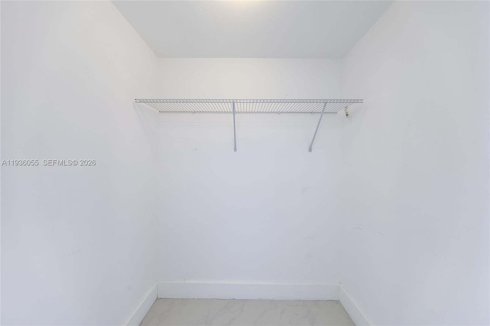 image Icon Brickell II16