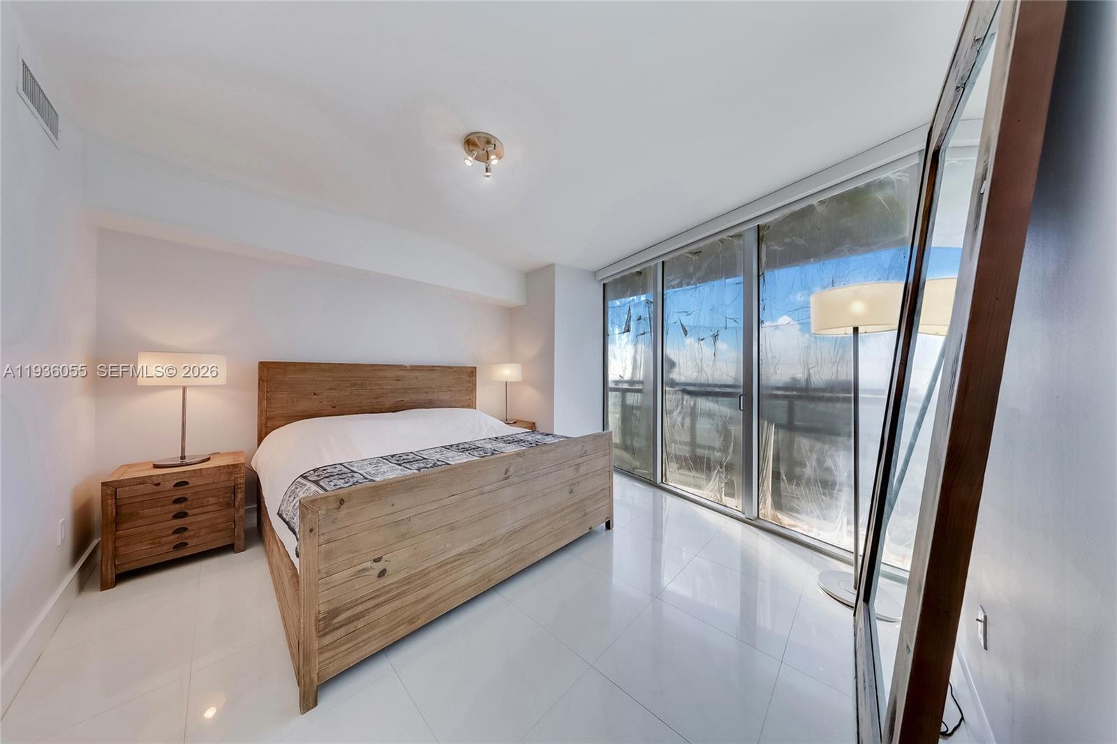 image Icon Brickell II21