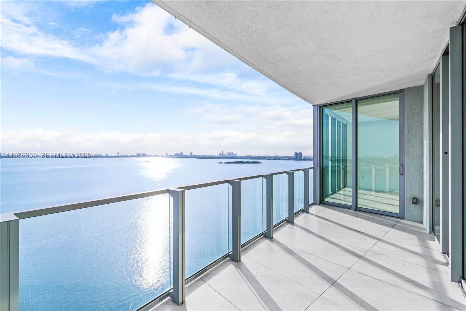 image Biscayne Beach Condo11