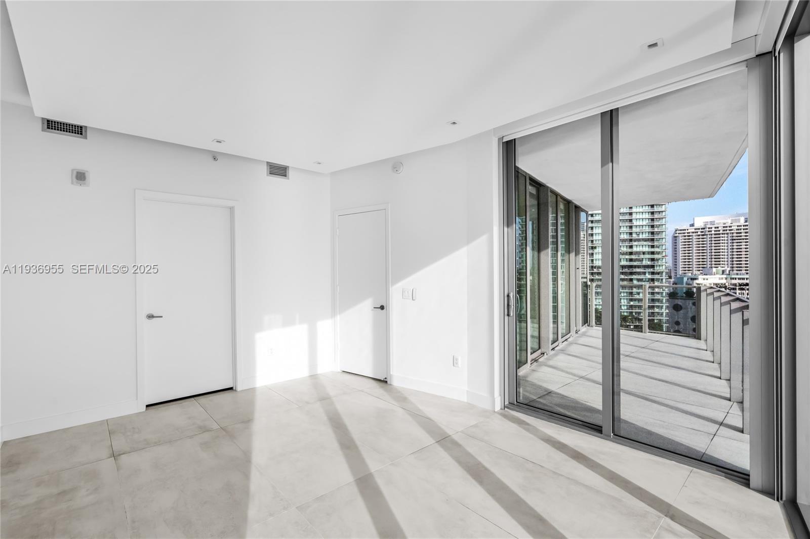 image Biscayne Beach Condo15