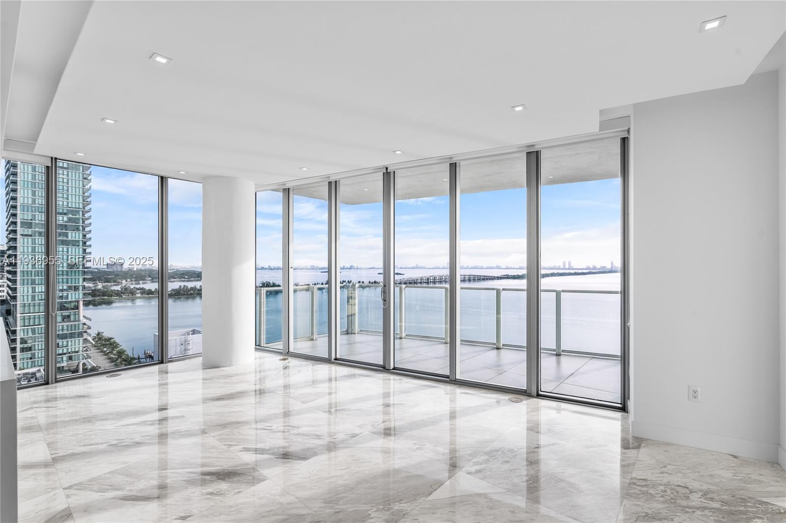 image Biscayne Beach Condo1