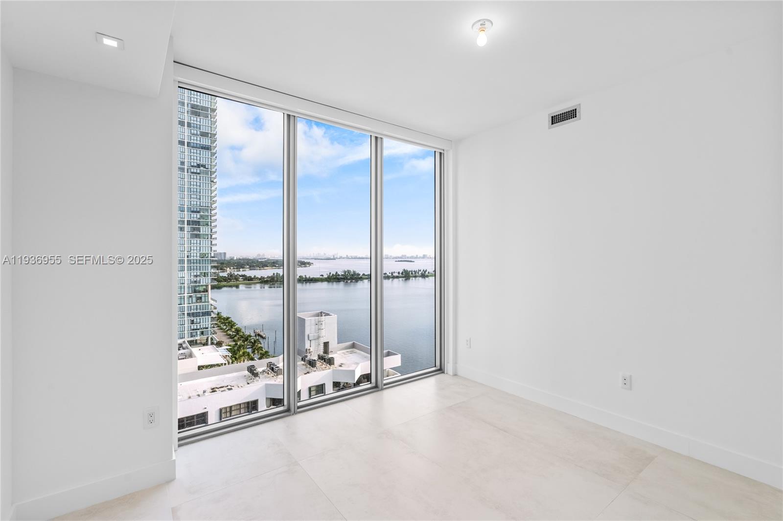 image Biscayne Beach Condo28