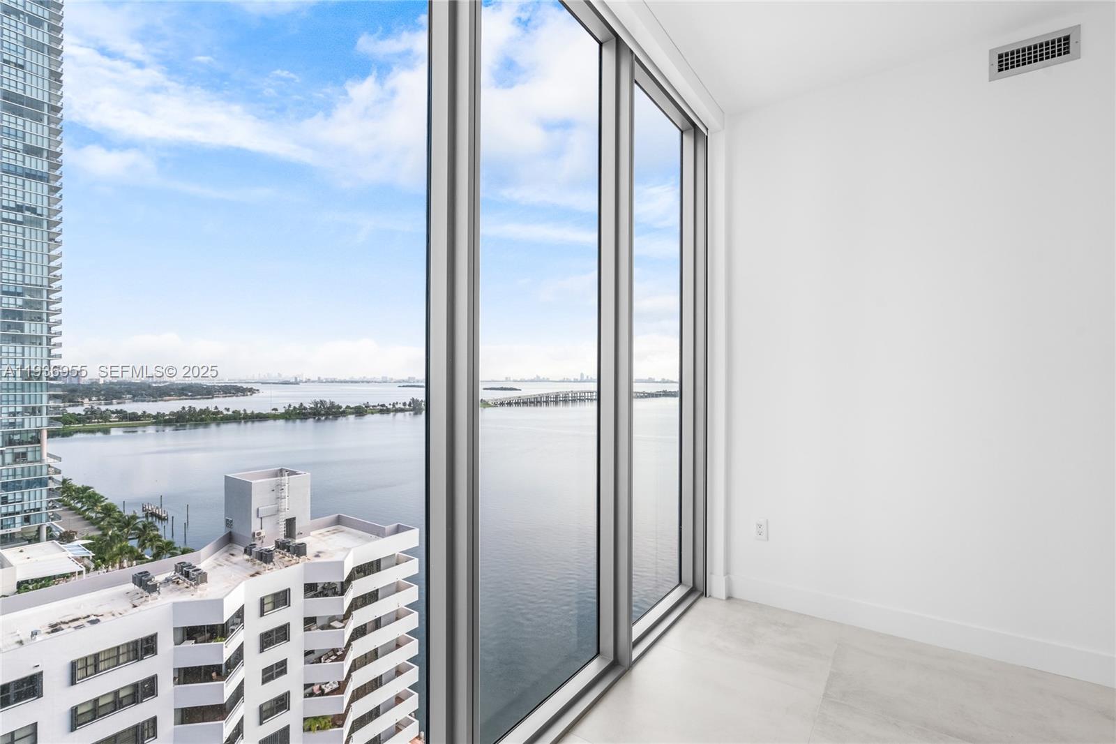 image Biscayne Beach Condo30