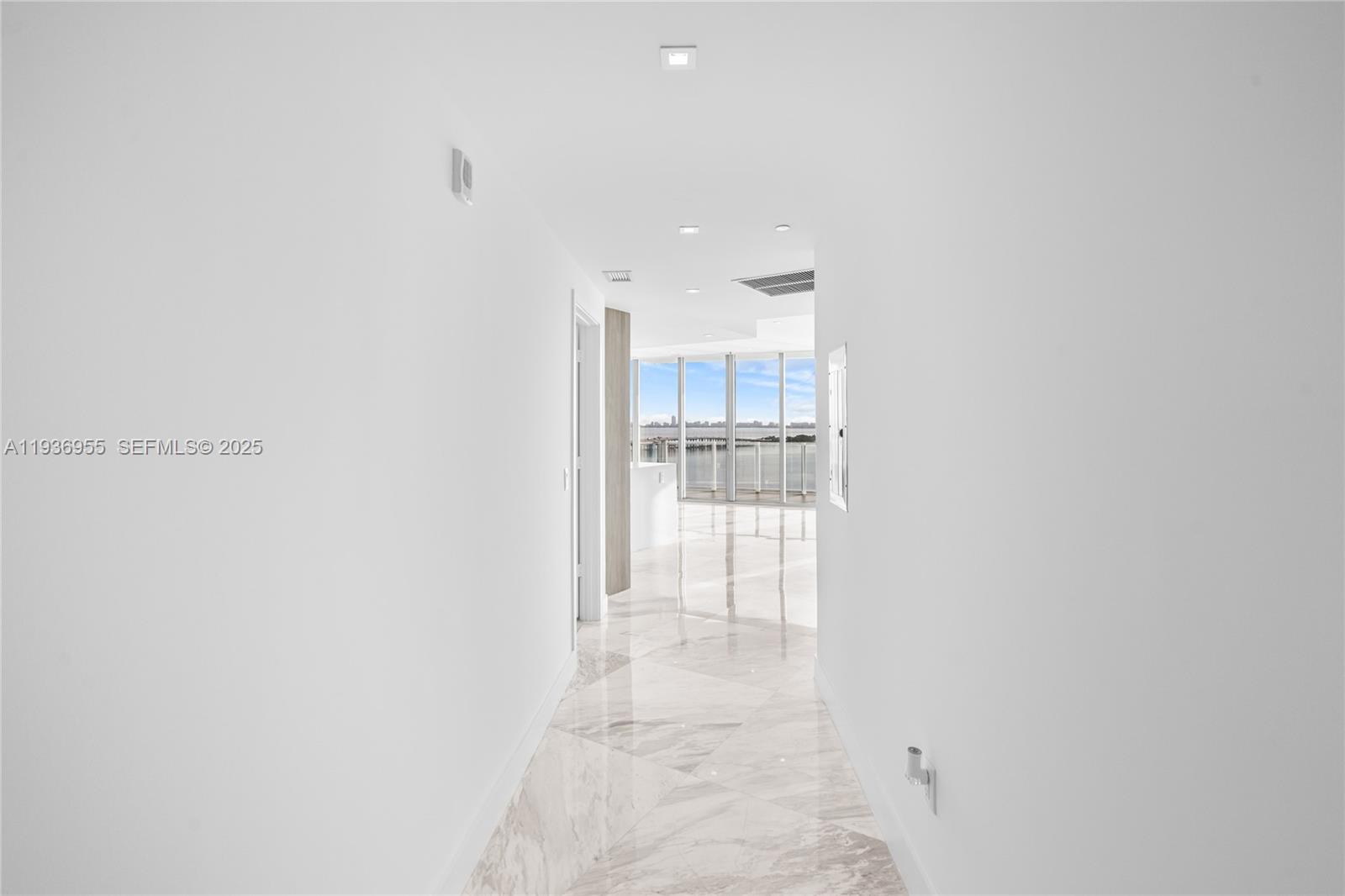image Biscayne Beach Condo34