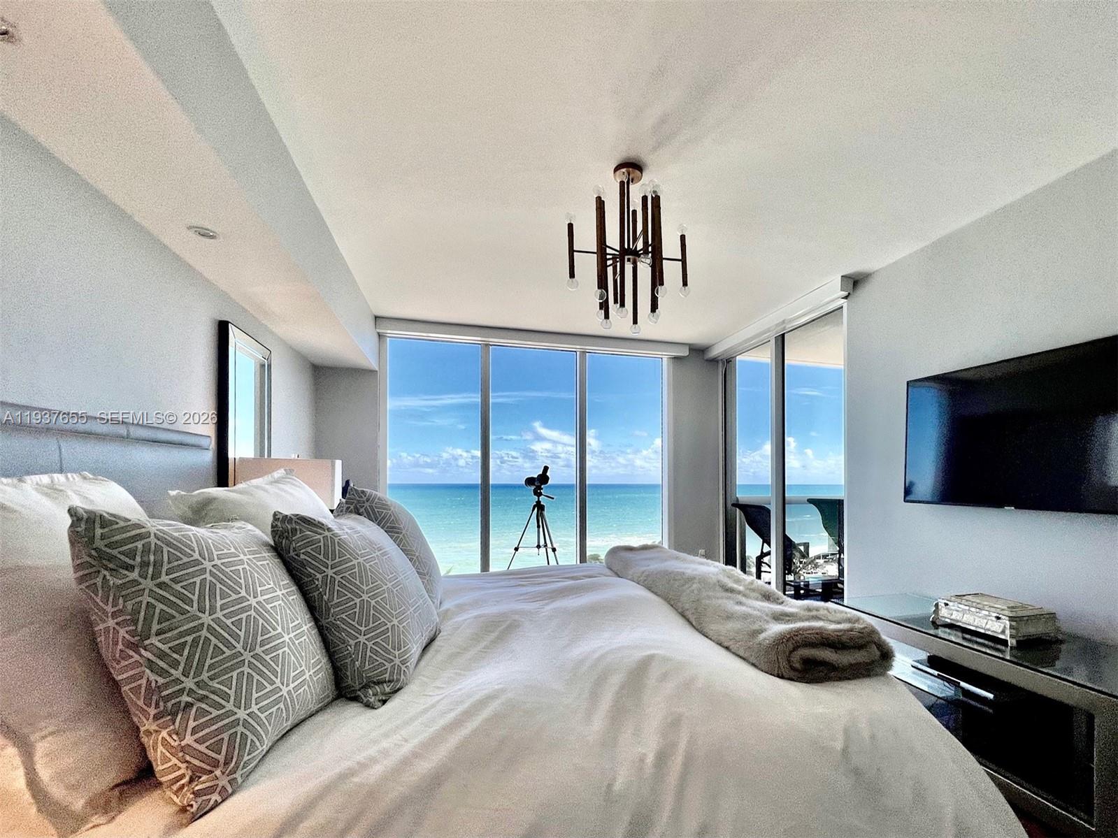 1850 S Ocean Dr #1004 Hallandale Beach, FL 33009