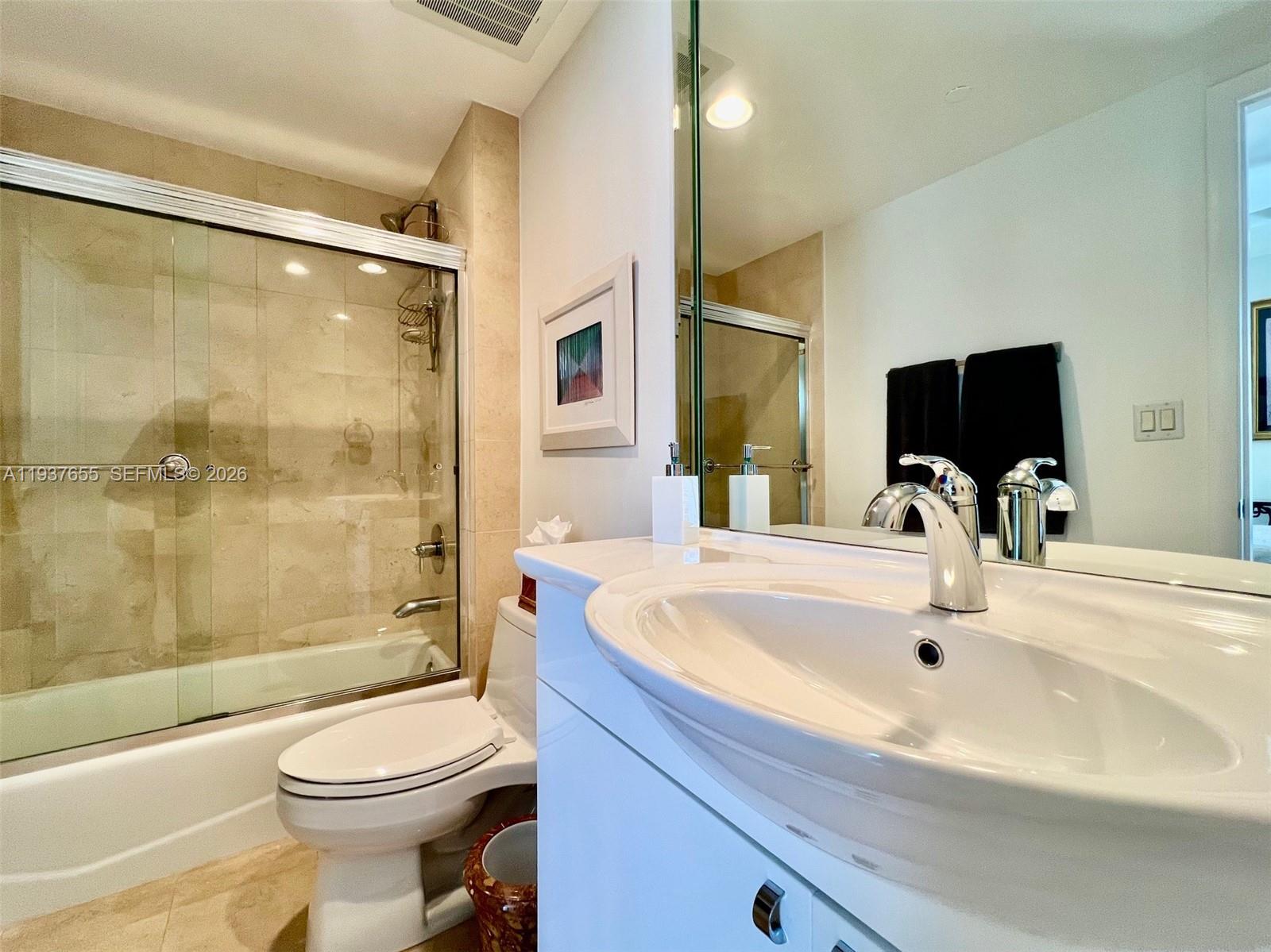 1850 S Ocean Dr #1004 Hallandale Beach, FL 33009