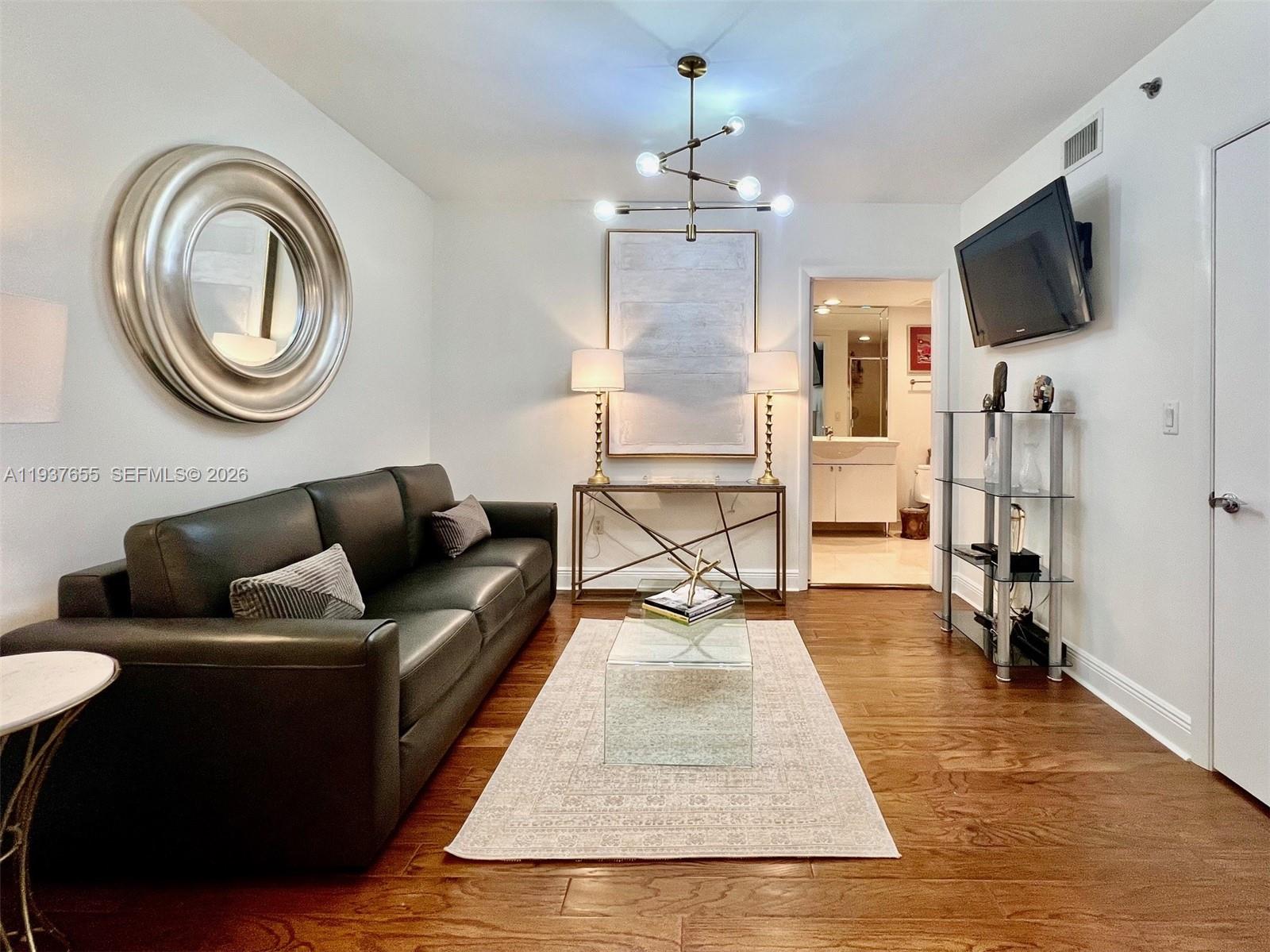 1850 S Ocean Dr #1004 Hallandale Beach, FL 33009