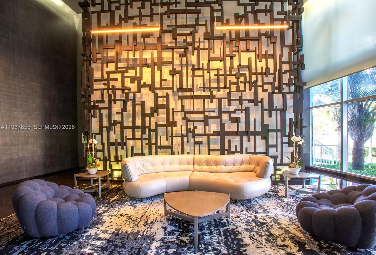 1850 S Ocean Dr #1004 Hallandale Beach, FL 33009