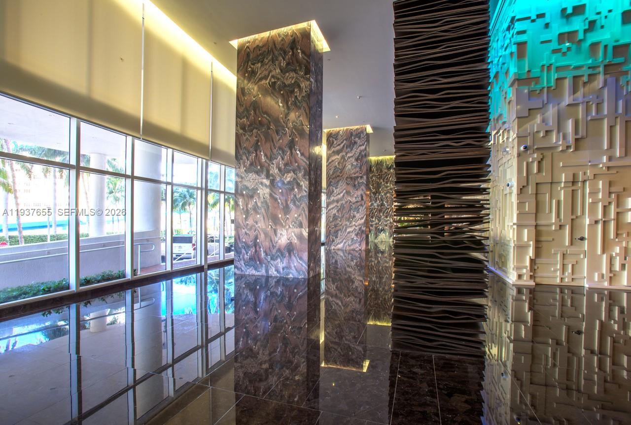 1850 S Ocean Dr #1004 Hallandale Beach, FL 33009