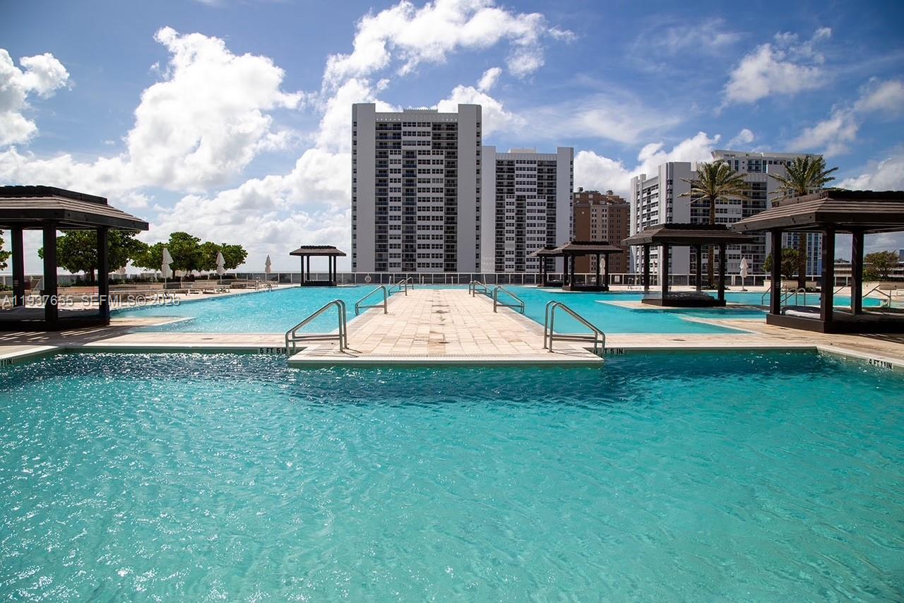 1850 S Ocean Dr #1004 Hallandale Beach, FL 33009