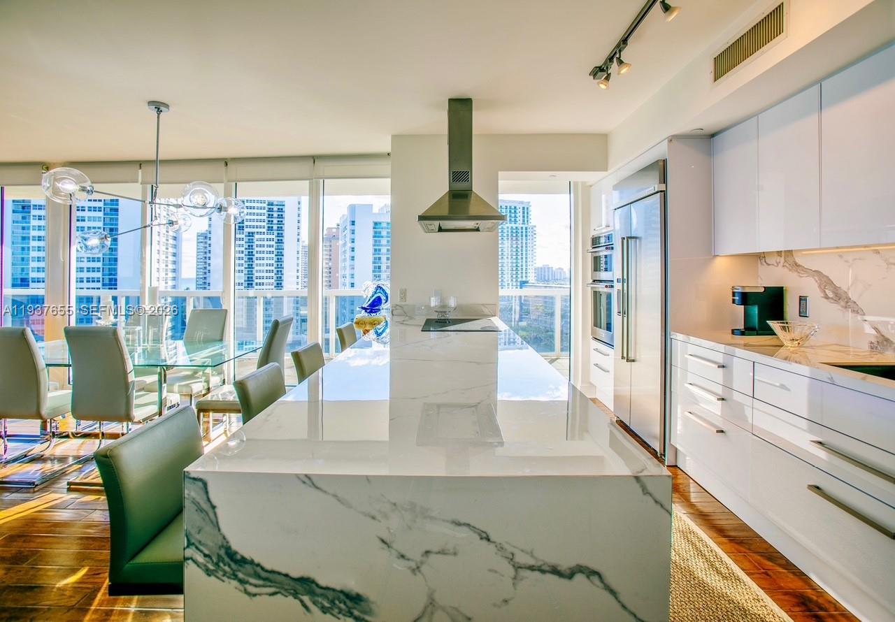 1850 S Ocean Dr #1004 Hallandale Beach, FL 33009