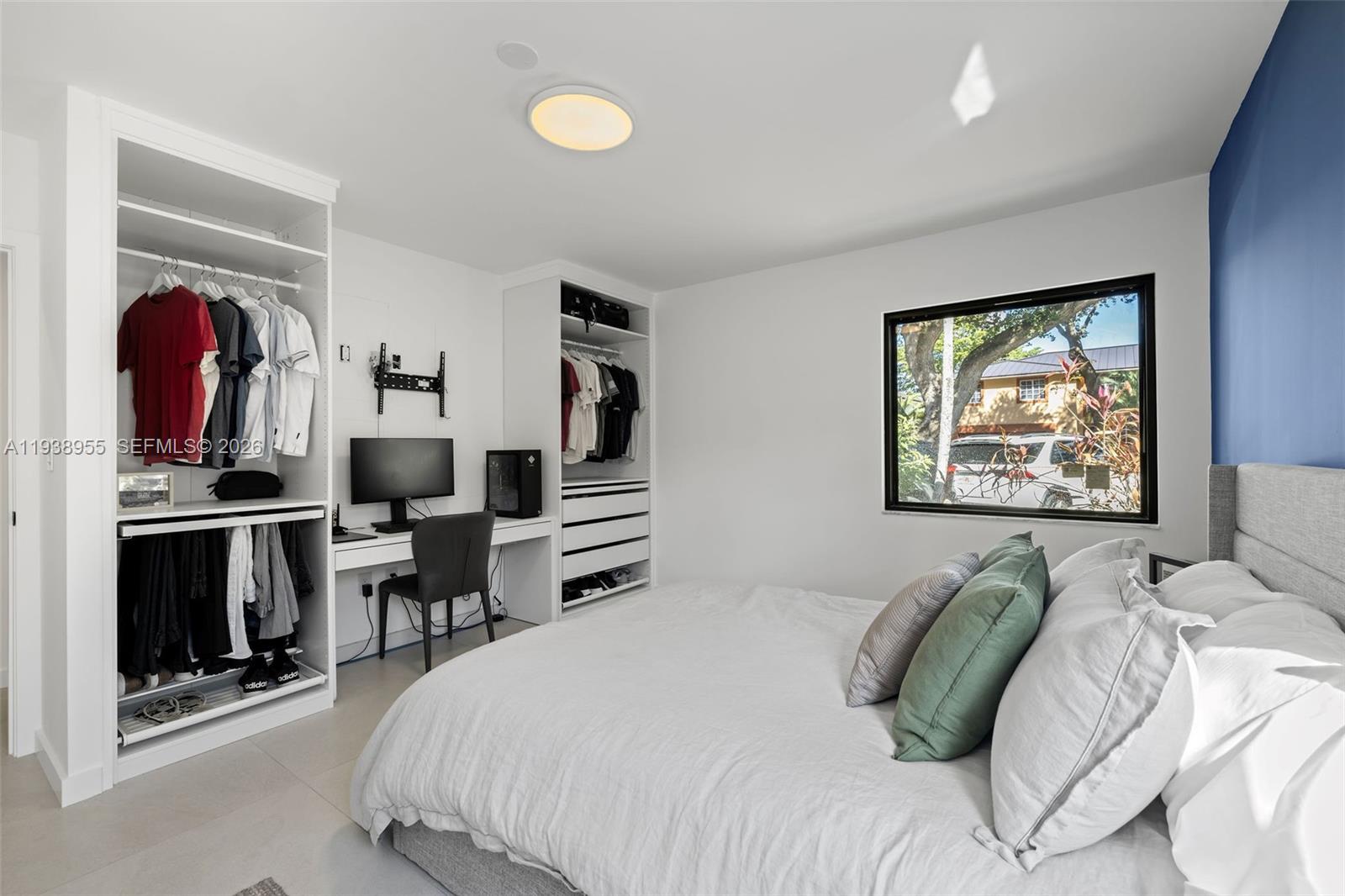 7910 NW 169th Ter Miami Lakes, FL 33016