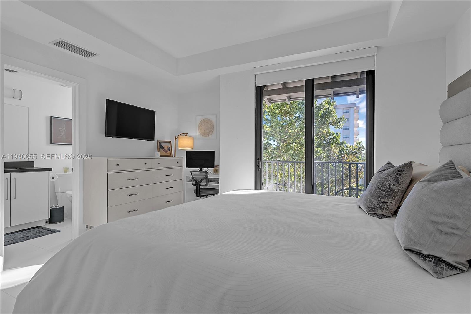 1405 Galiano St #4 Coral Gables, FL 33134