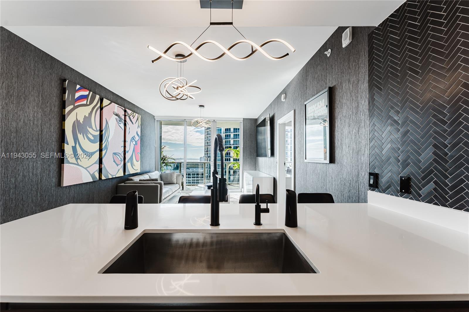 image Aria On The Bay Condo11