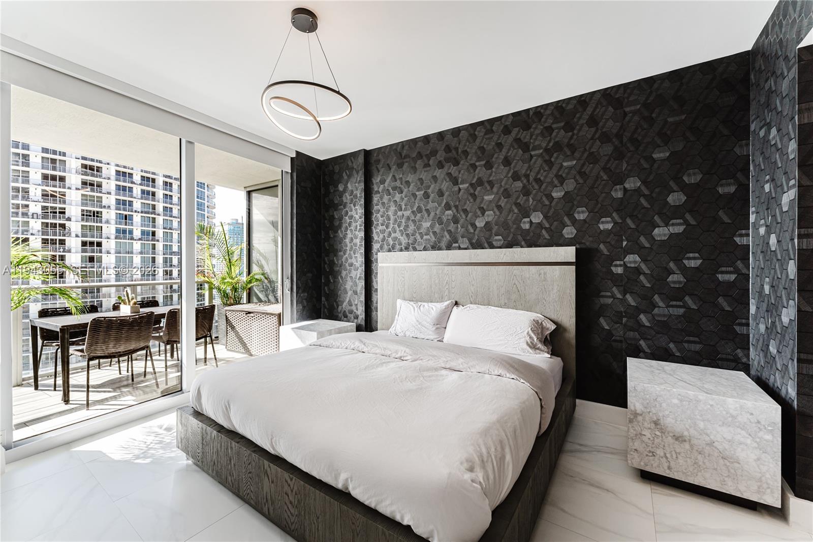 image Aria On The Bay Condo16