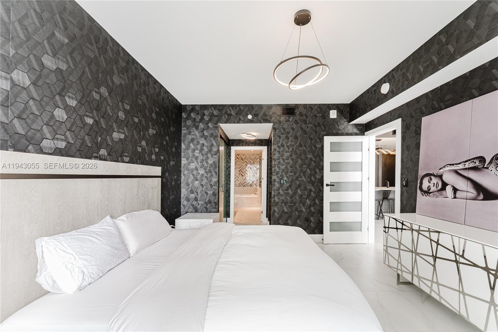 image Aria On The Bay Condo19