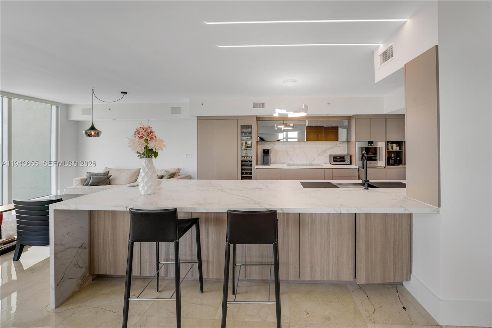 image The Peninsula Ii Condo37