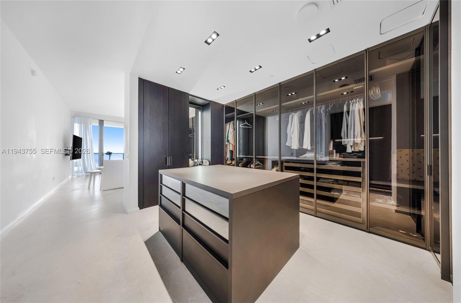 image St Regis Bal Harbour North8