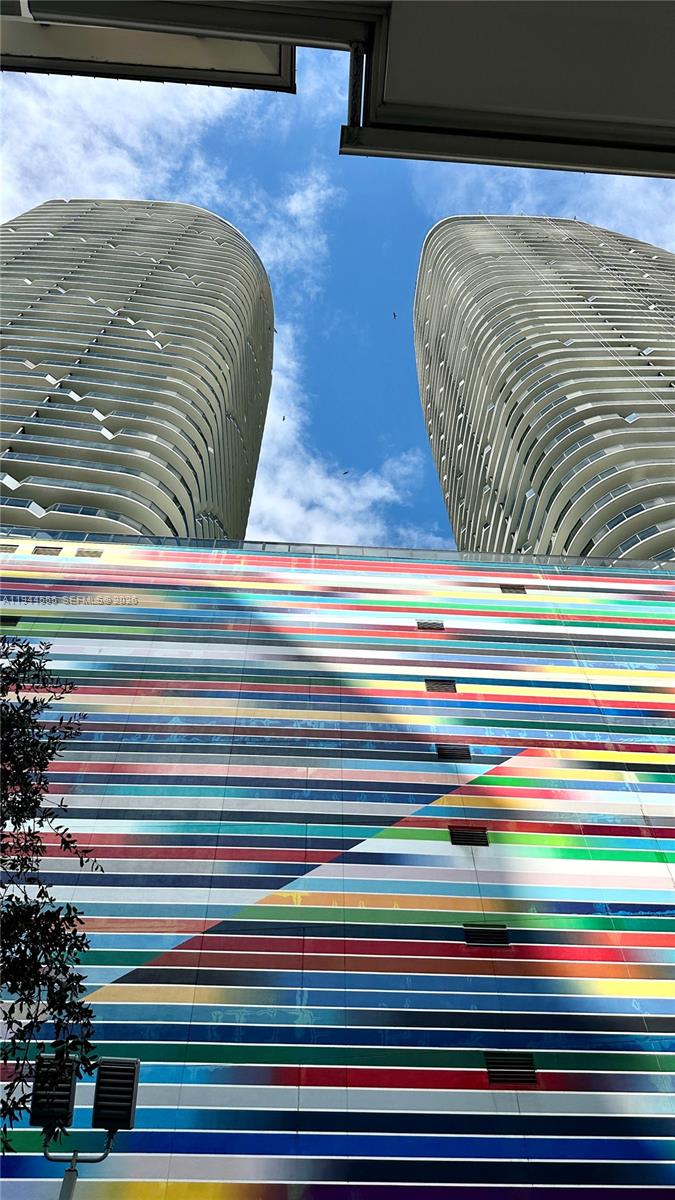 image Brickell Heights West15