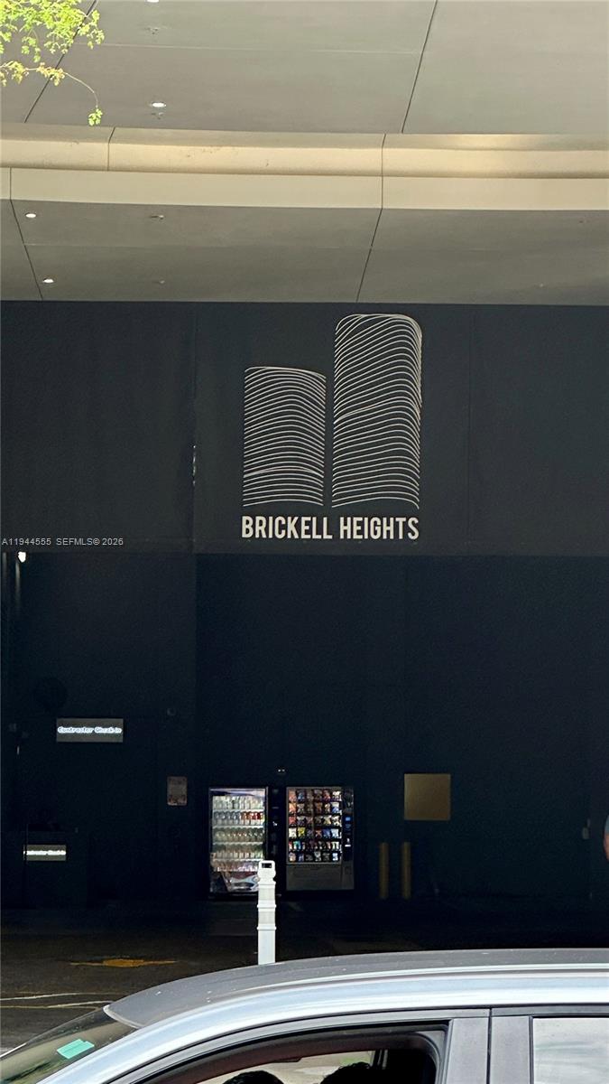 image Brickell Heights West16