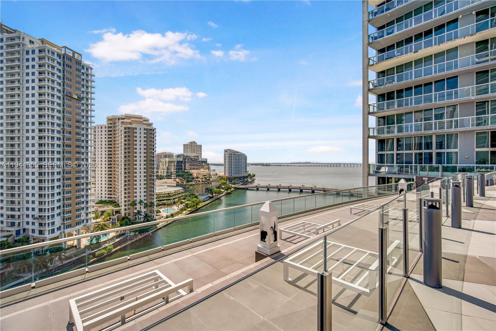 image Icon Brickell II34