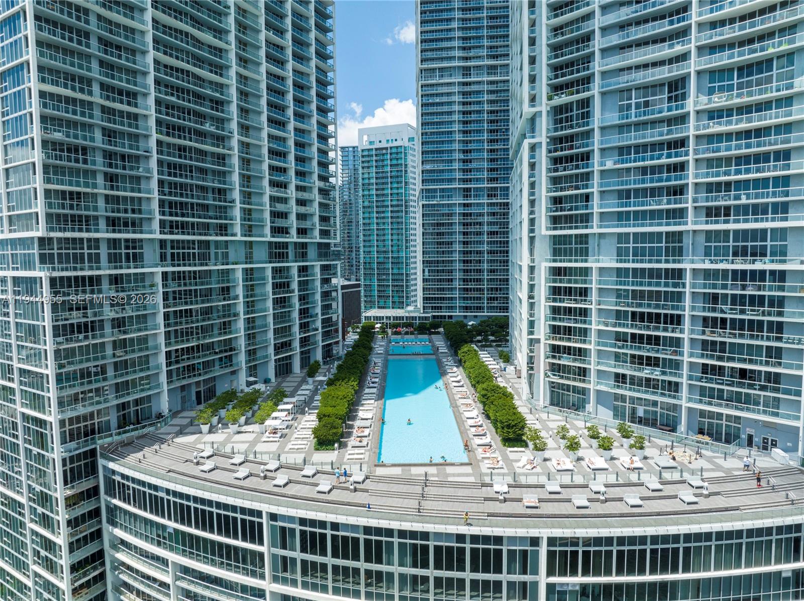 image Icon Brickell II38