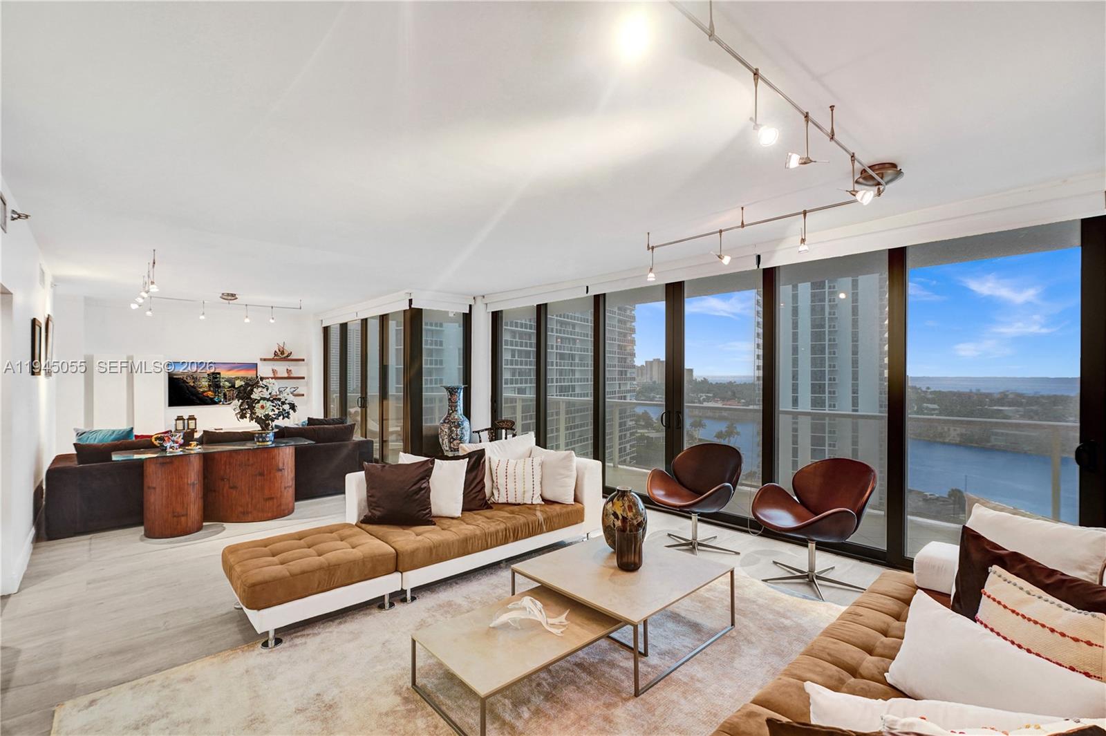 image Hamptons West19