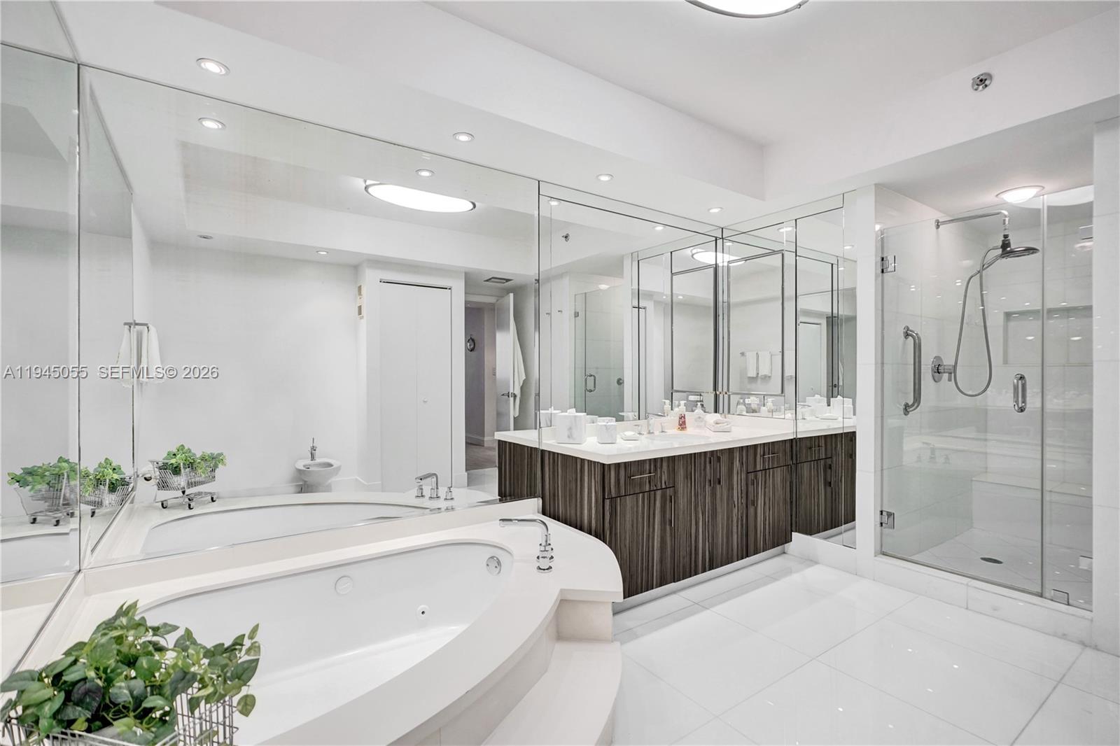 image Hamptons West8