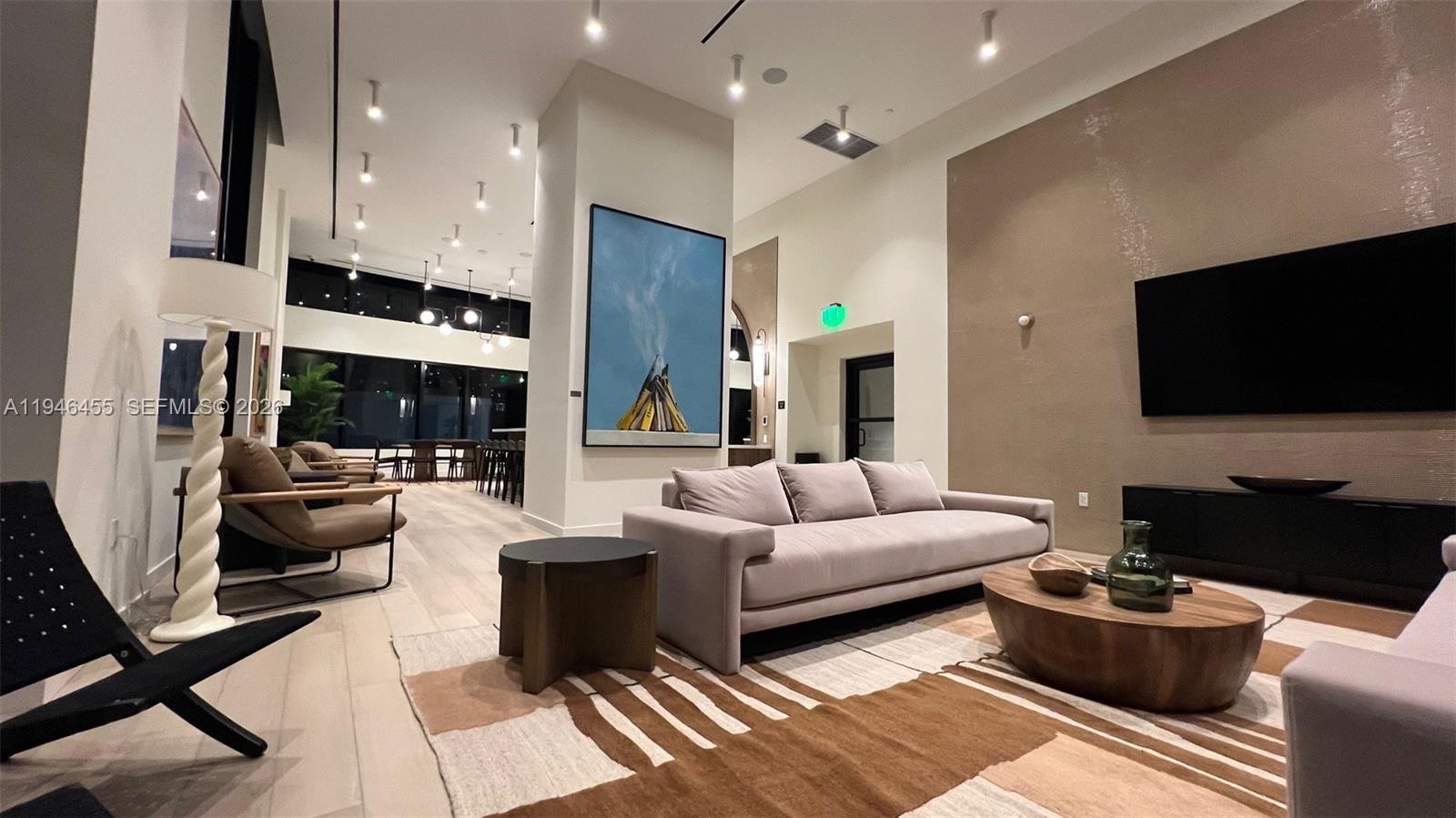 225 N Miami Ave #312 Miami, FL 33128