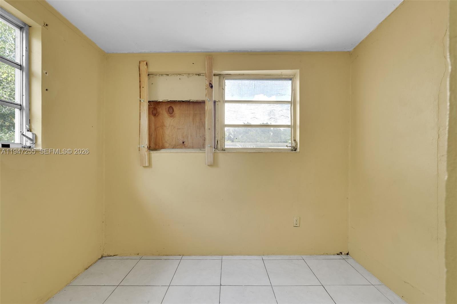 1360 NW 117th St Miami, FL 33167