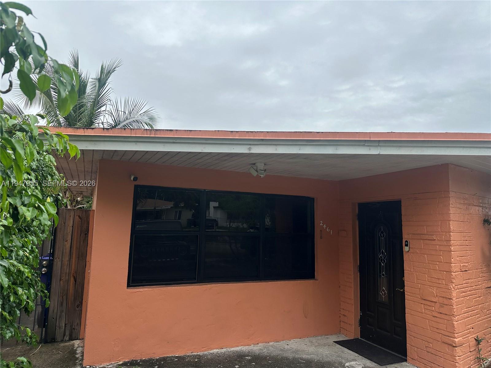 2461 Rodman St Hollywood, FL 33020