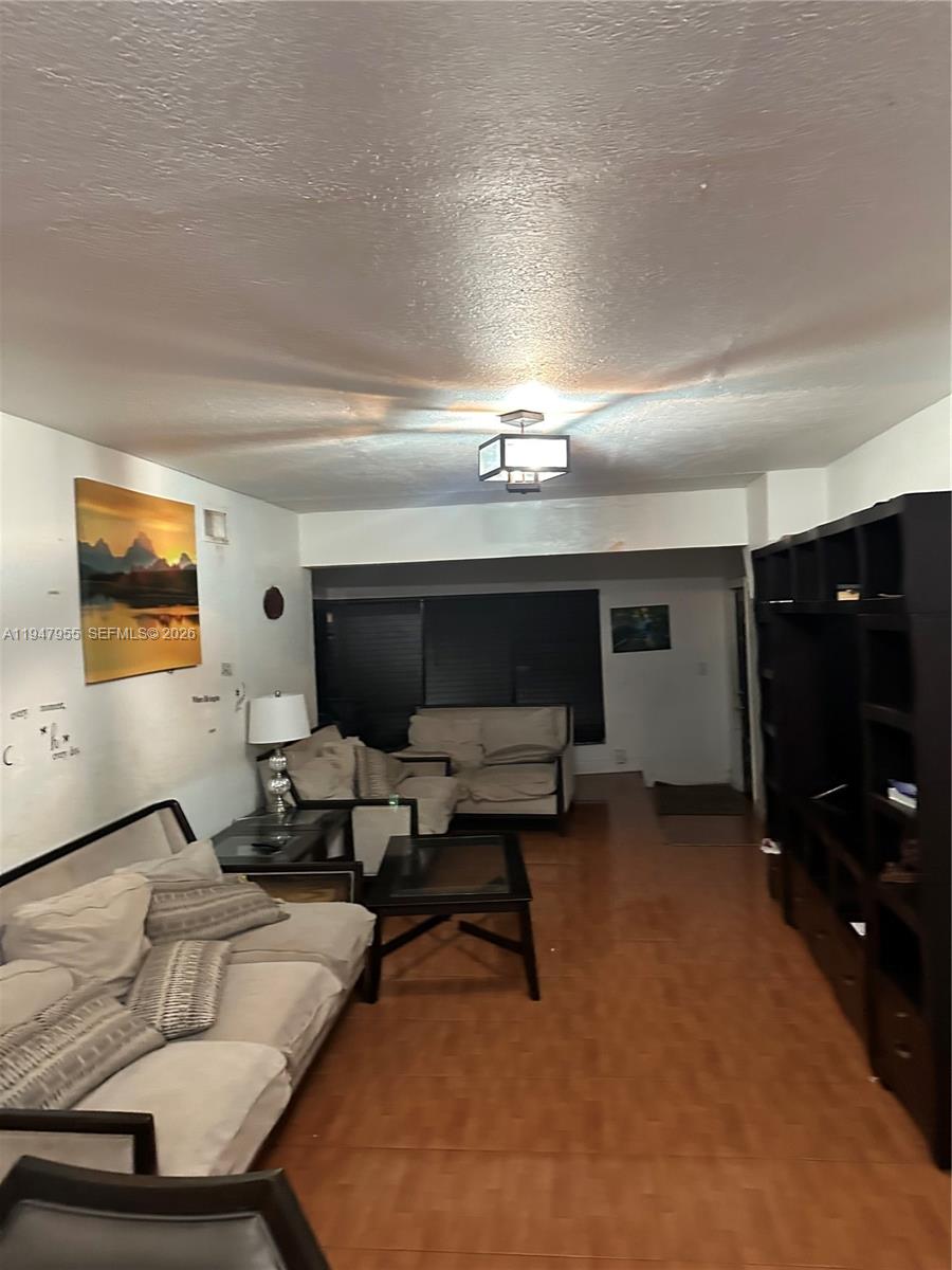 2461 Rodman St Hollywood, FL 33020