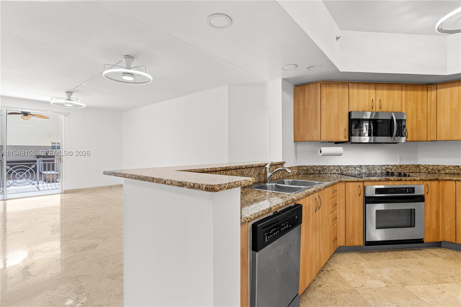 100 Meridian Ave #216 Miami Beach, FL 33139