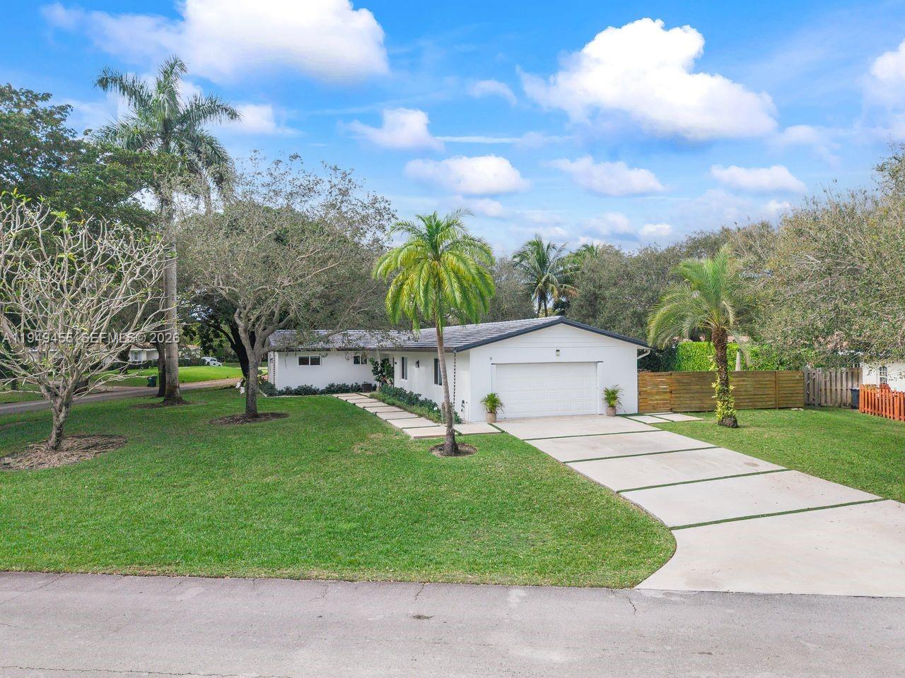 7601 SW 165th Ter Palmetto Bay, FL 33157