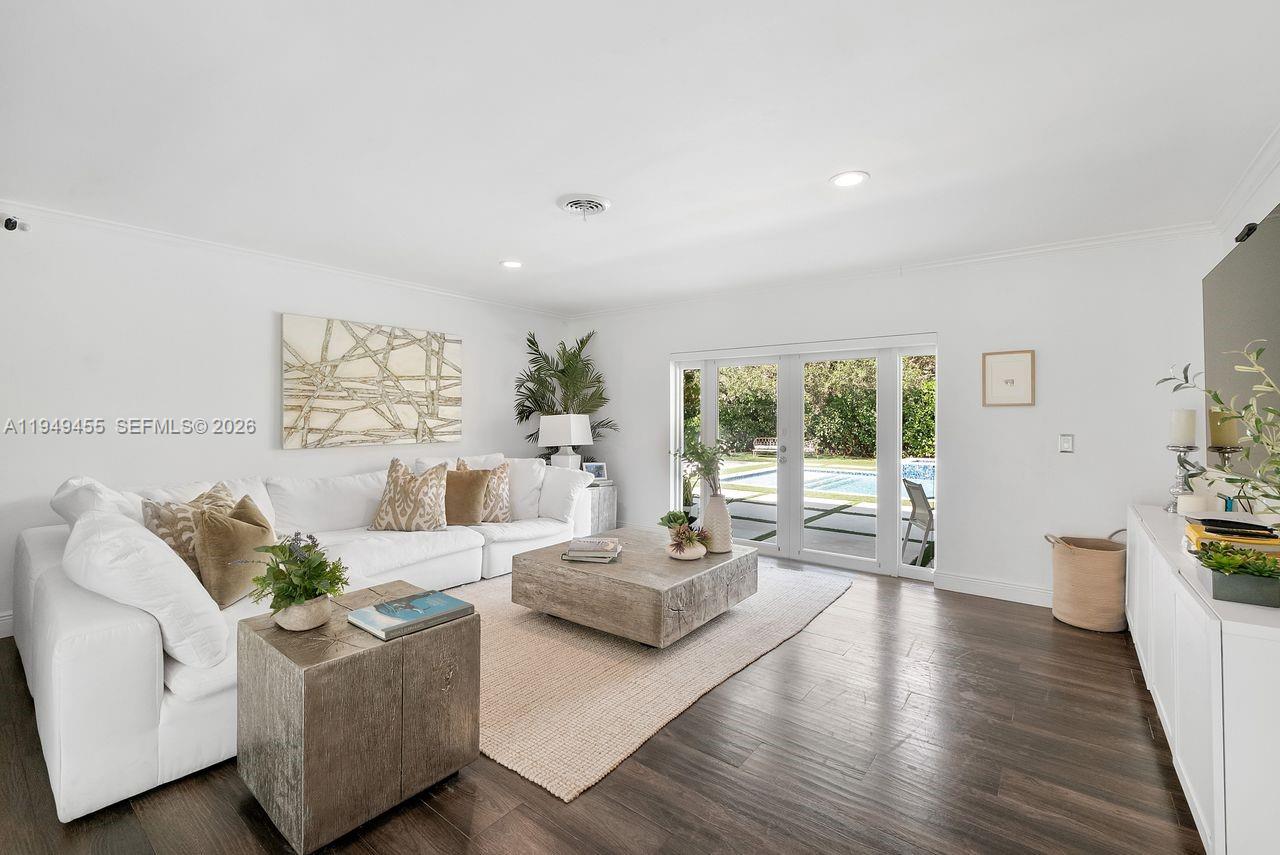 7601 SW 165th Ter Palmetto Bay, FL 33157